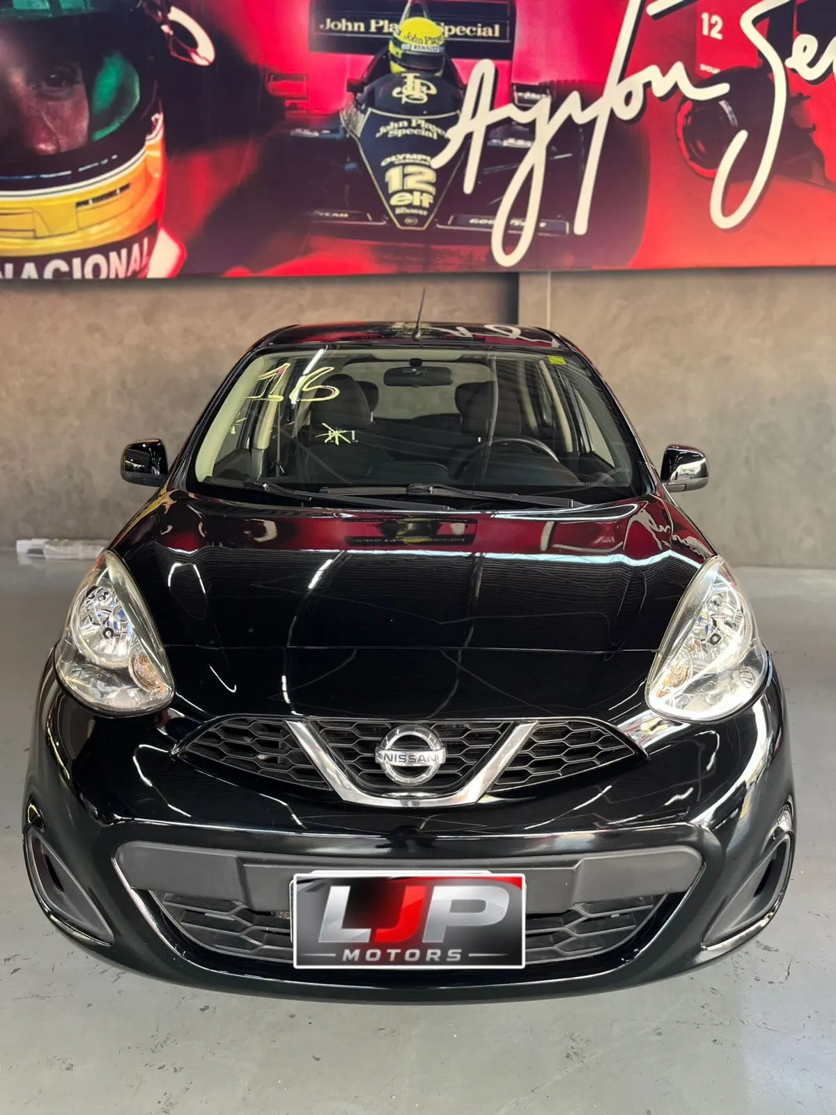 Nissan March 2016